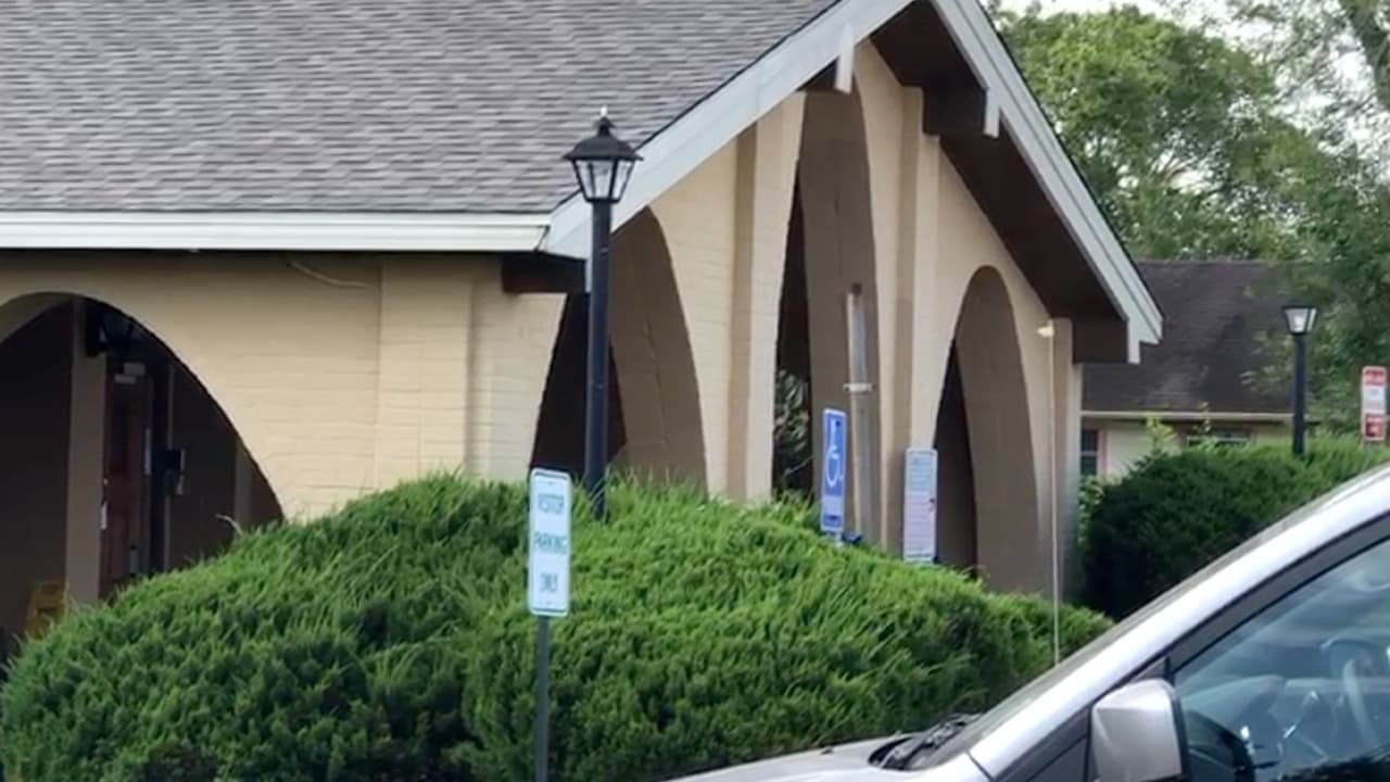 El brote fue confirmado en el centro de atención para ancianos ubicado en la cuadra 1400 de Holland Ave.