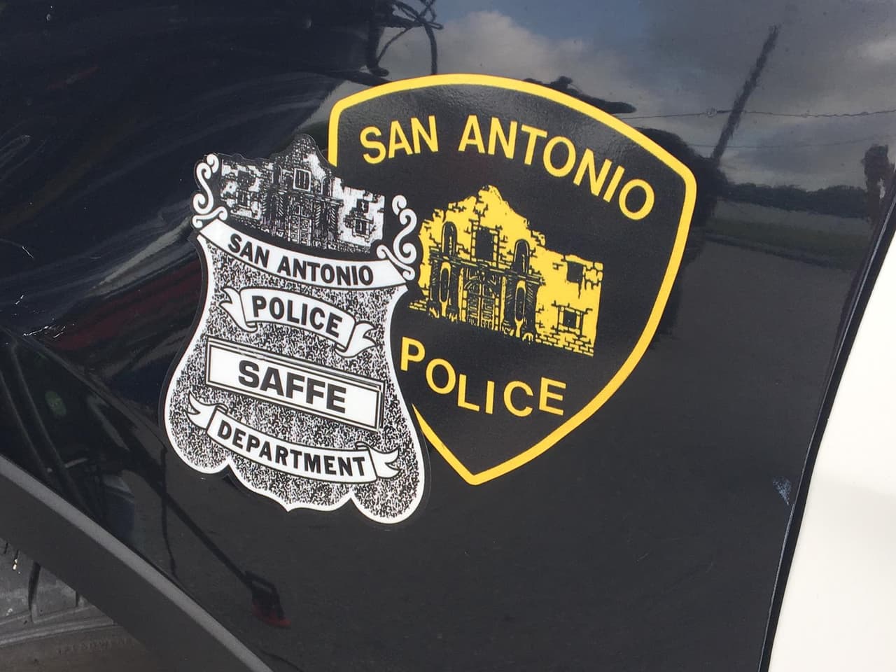 El jefe de la policía, William McManus, llegó hasta el lugar de los hechos.