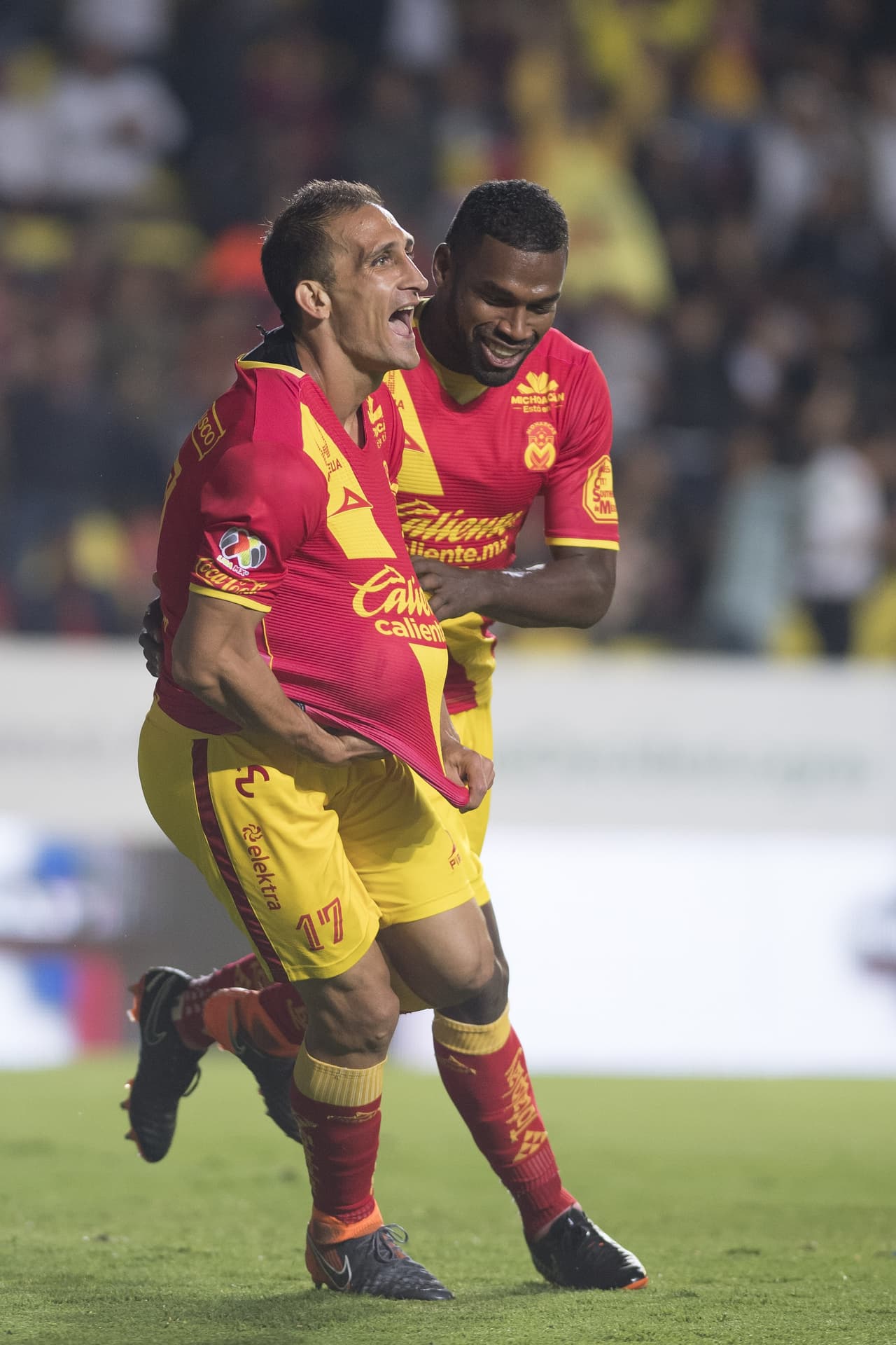 Loeschbor abrió un brecha de confianza para llegar al partido de vuelta con un triunfo muy valioso, en una remontada que lucía épica.