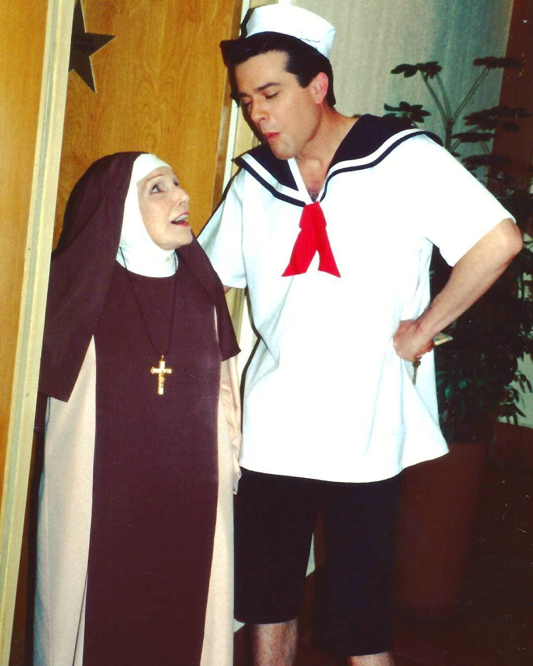 En 'Carita de ángel', Miguel de León actuó al lado de Libertad Lamarque, quien interpretó a la madre superiora Piedad de la Luz.