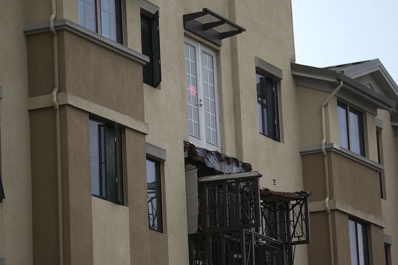 Seis personas murieron y otras siete resultaron heridas luego del colapso.