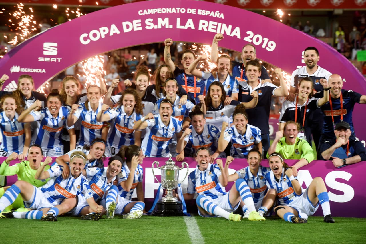 Así celebró la Real Sociedad la conquista de la Copa de la Reina 2018-2019 en Granada.