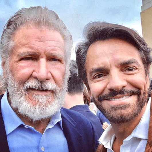 Eugenio Derbez y Harrison Ford