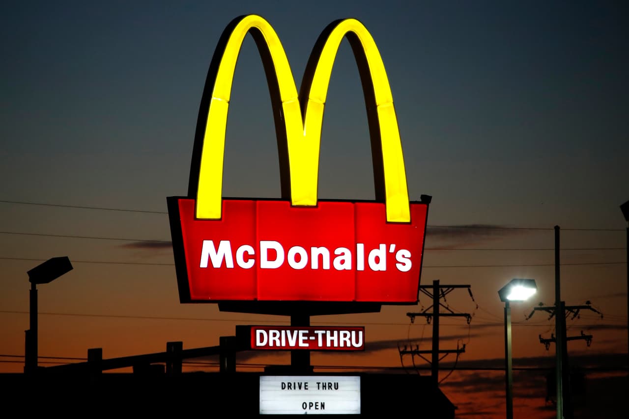 Un anuncio de McDonald's en Califoria en octubre de 2019.