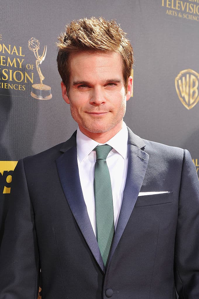 El 25 de marzo, Greg Rikaart compartió en Instagram que lo diagnosticaron con neumonía cuando en realidad era Coronavirus.