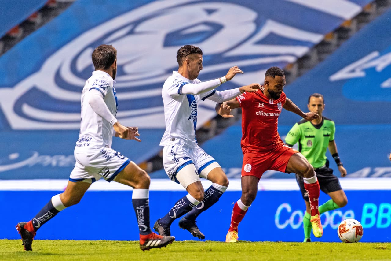 Avanzados los minutos, Toluca estaba más cerca de abrir el marcador.