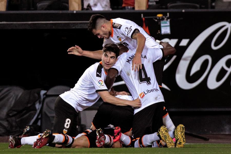 Con goles de Gabriel paulista y Geoffrey Kondogbia por parte del Valencia y Marcos Llorente y Thomas Partey por parte del Atlético, Valencia y Atlético dividen puntos en Mestalla.