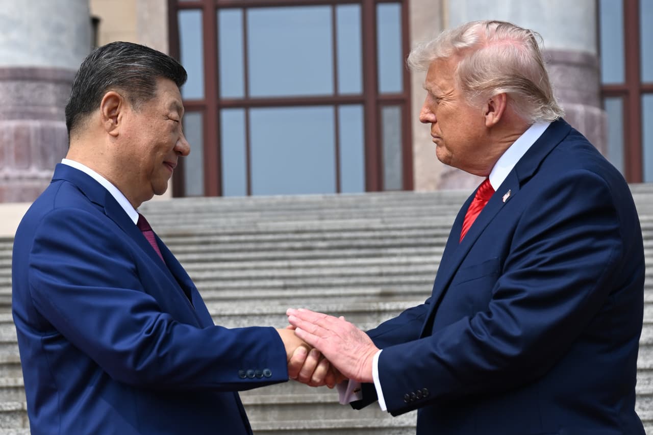 Antes Donald Trump se burlaba de China; ahora, recibirá con una carpeta roja a Xi Jinping