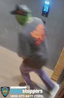 Buscan a sospechoso de manosear a una mujer cuando esperaba el elevador