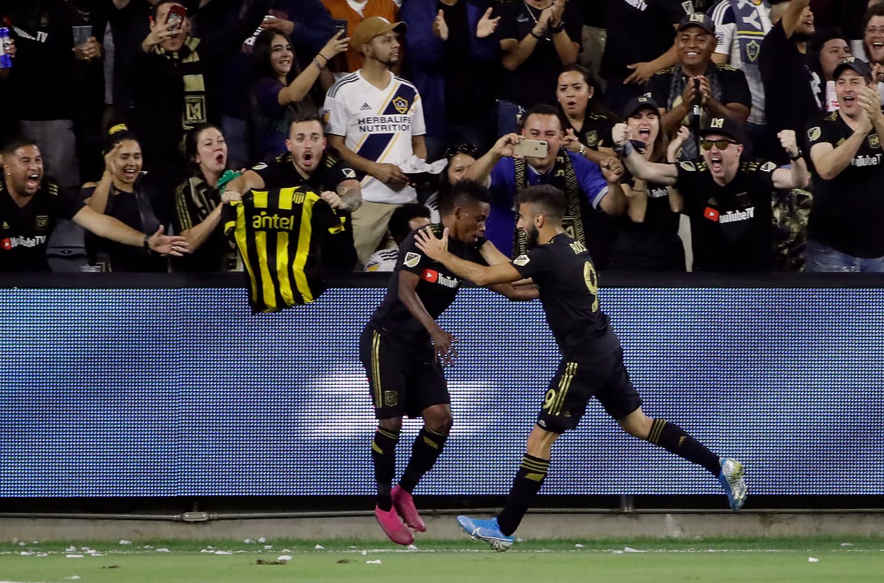 El ghanés Latif Blessing fue clave en el encuentro para el conjunto local con dos anotaciones en los minutos 12 y 45.