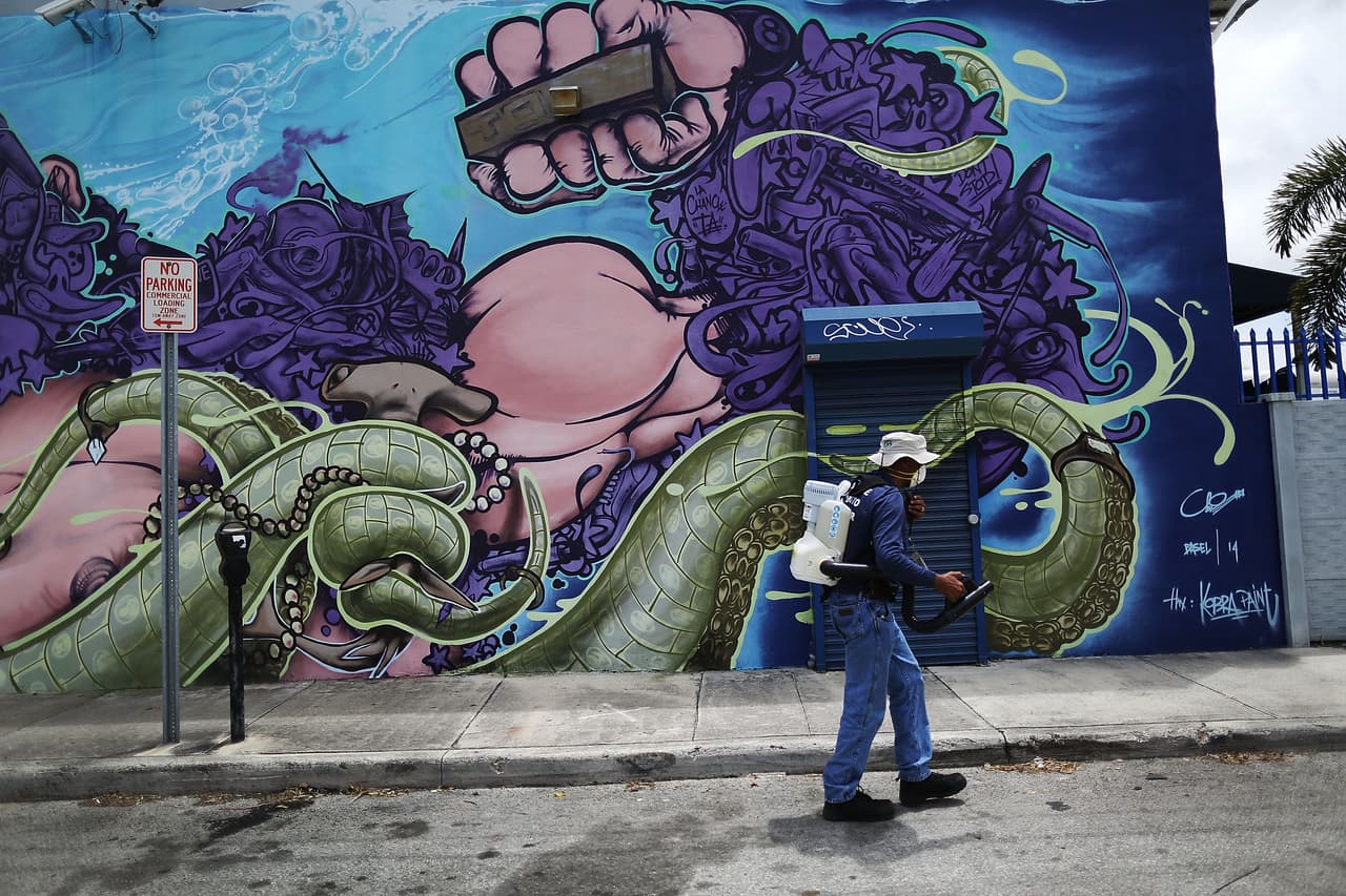 Los funcionarios de los CDC aseguraron que en las últimas siete décadas, la institución no había tenido que emitir una alerta que impidiera a los ciudadanos visitar algún lugar de Estados Unidos.