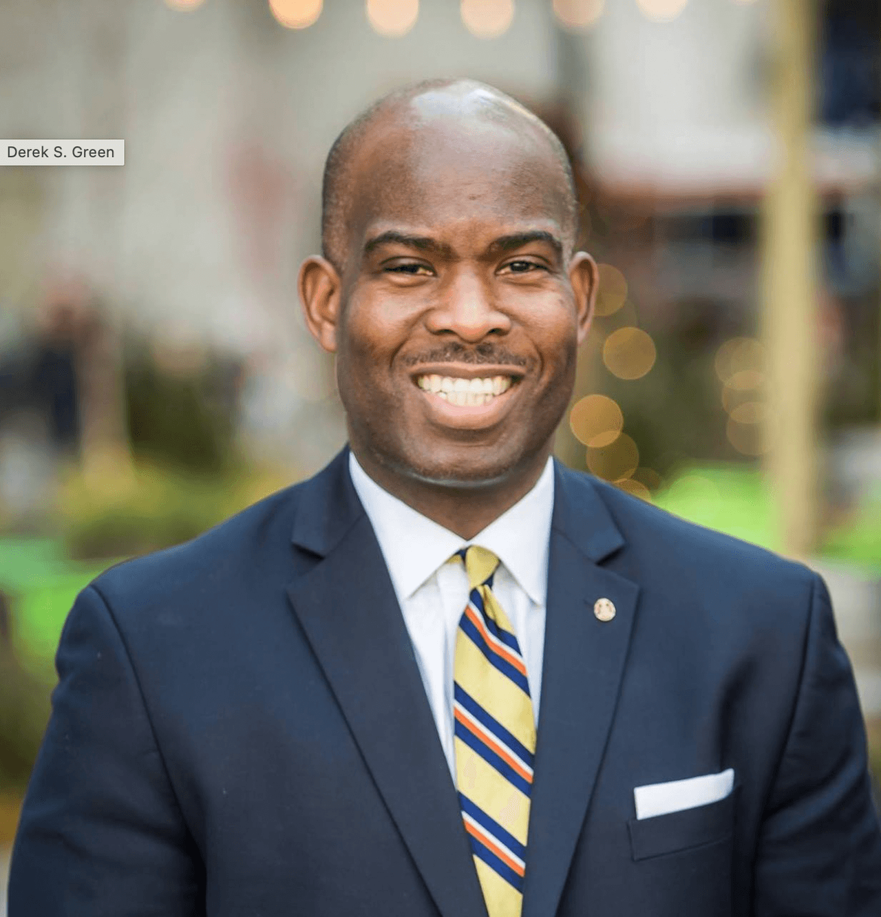 <b><a href="https://derekformayor.com/" target="_blank">Derek Green</a></b> es un abogado que se desempeñó como miembro general del Concejo Municipal durante siete años antes de renunciar el año pasado para postularse para alcalde. También se desempeñó como asistente del fiscal general adjunto del estado de Delaware.