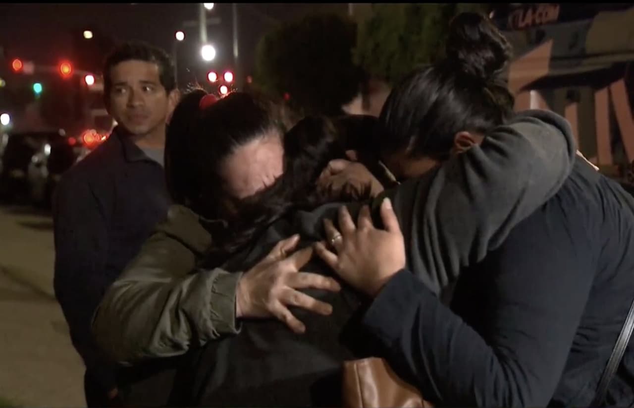 “Queremos que se haga justicia porque esto no se puede quedar así ella no era un animal para que la mataran así y la fueran a tirar a la basura”, dijo la hija de la víctima Sara Velásquez.