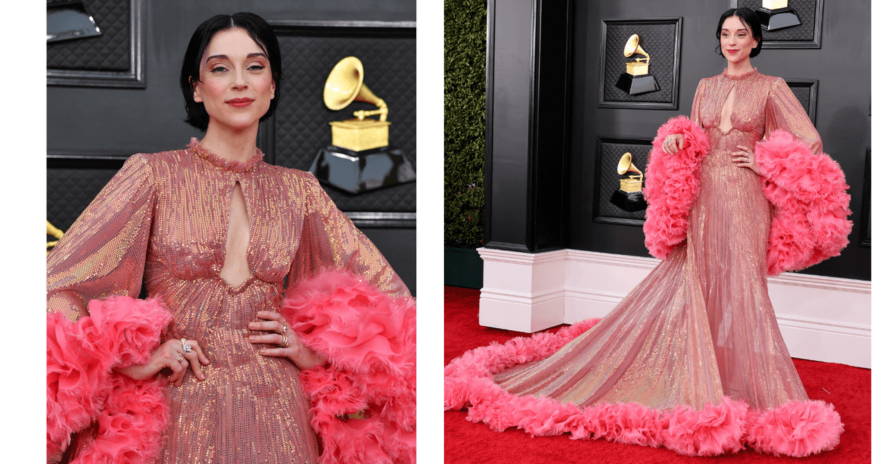 St. Vincent en la alfombra roja de los Grammy 2022