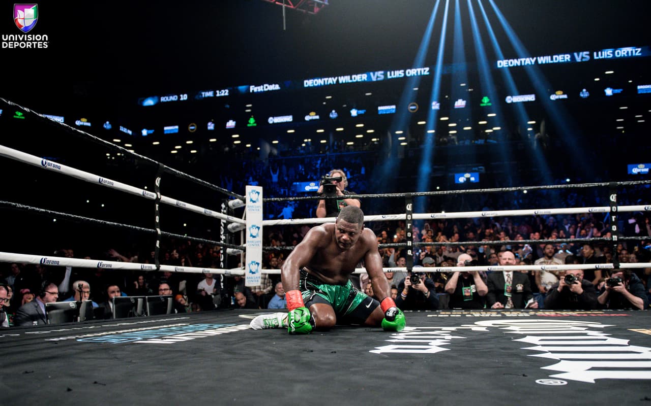 La pelea estelar en el Barclays Center de Brooklyn, una de las más esperadas en la categoría de los pesos completos, sobrepasó las expectativas de los aficionados. Luis Ortiz (28-1, 24 KOs) le complció la noche a Deontay Wilder (40-0, 39 KOs), pero el campeón sacó a relucir en el décimo round el poder que tiene en los nudillos para mandar al cubano a la lona en dos ocasiones y sellar la victoria.