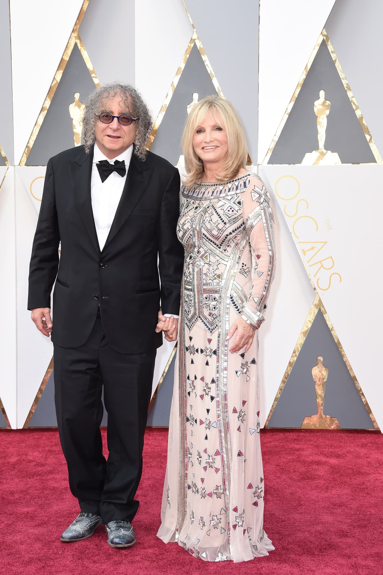 ¡Qué grandes atuendos llevaban todos!