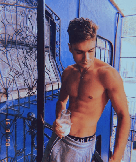 Ahora que te mostramos su lado más sexy, dinos ¿qué es lo que más te gusta de él?
<br>