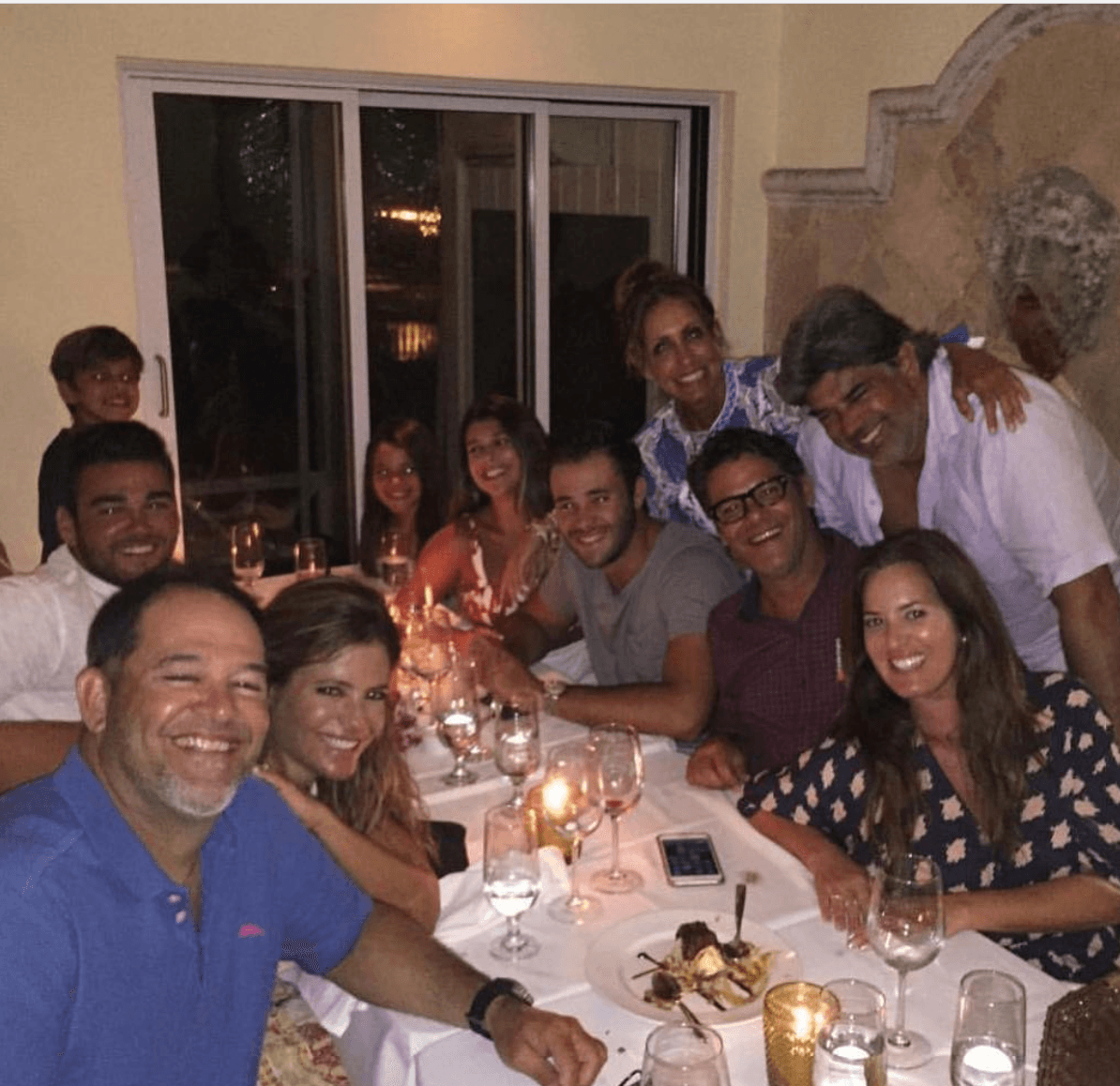 Lili Estefan y Lorenzo Luaces durante una celebración.