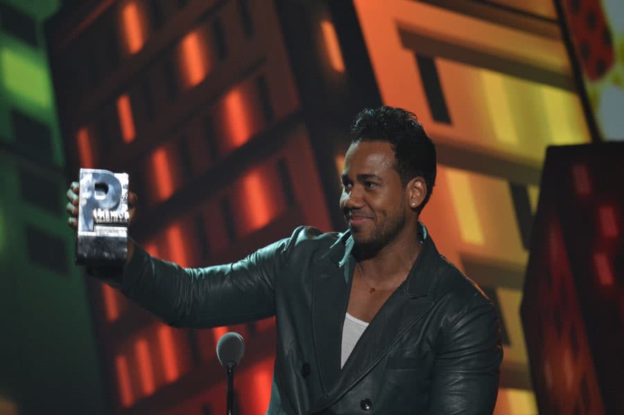 El int´erprete de 'Propuesta Indecente' ya suma 8 reconocimientos de Premios Juventud.