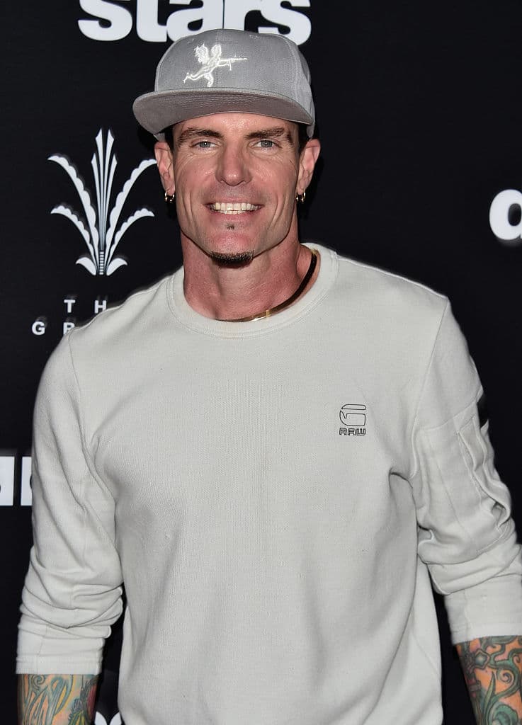 <b>Vanilla Ice</b>
<br>Ahora se dedica al negocio inmobiliario. Compra y vende propiedades, y hasta ha montado su propia compañía.