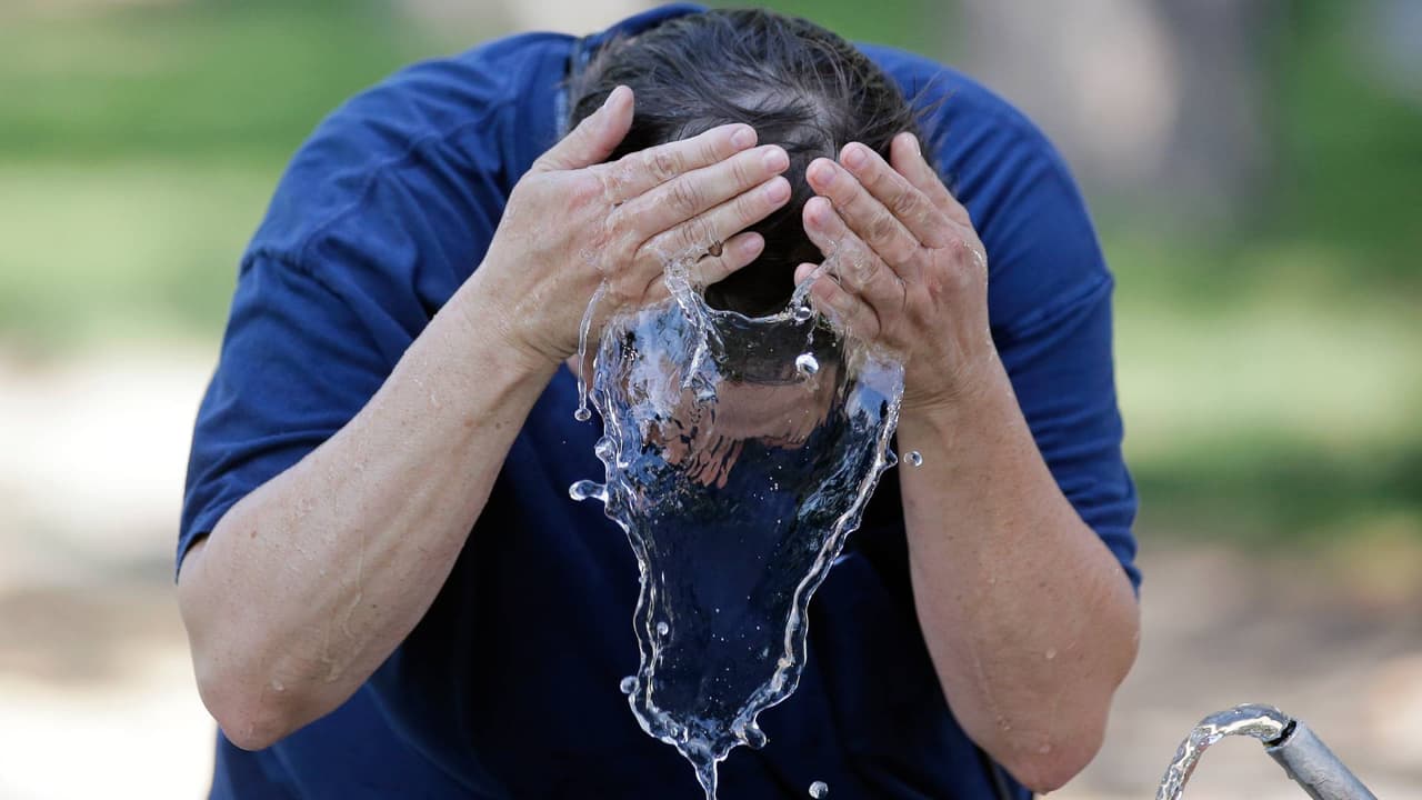 Se prevé un fin de semana de altas temperaturas: Dónde puedes encontrar centros de enfriamiento
