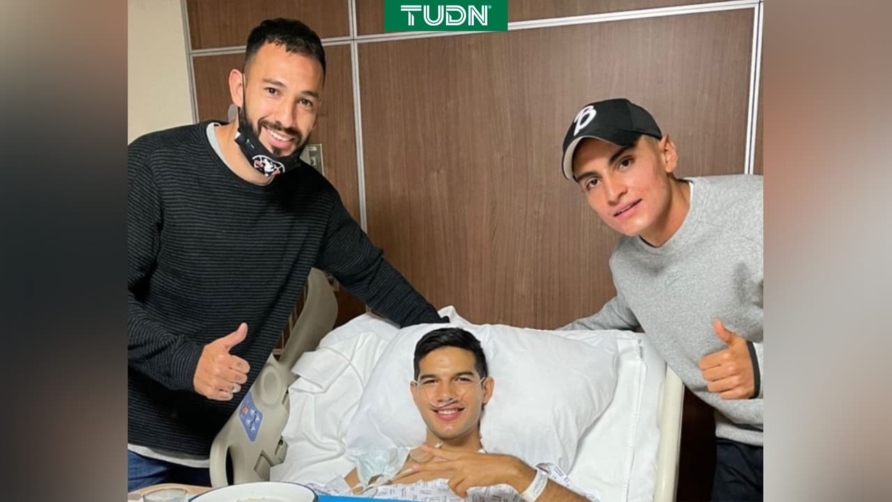 Jugadores del América visitaron a Chucho López tras lesión ante el Olimpia