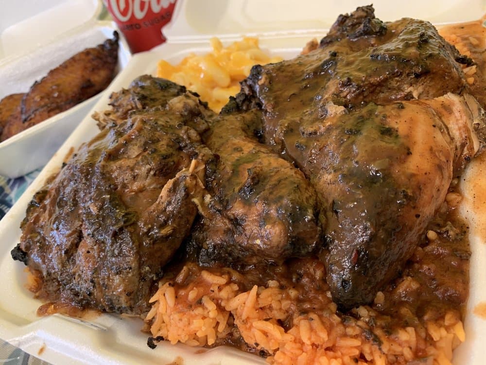 <b>9.19 Island Cuisine</b>
<br>Dirección: 13654 Capital Blvd Ste 108. Wake Forest, NC. 27587
<br>Teléfono: (984) 272-4390
<br>Sitio web:
<a href="http://www.919islandcuisine.com">www.919islandcuisine.com</a>
<br>
<b><a href="https://www.yelp.com/map/9-19-island-cuisine-wake-forest">Cómo llegar</a></b>
<br>
<br>En Yelp, aseguran que: “9.19 Island Cuisine es un auténtico restaurante jamaiquino. Hacemos el mejor Pollo Jerk en Wake Forest. Entra y prueba nuestro sabroso rabo de toro hecho con amor”.