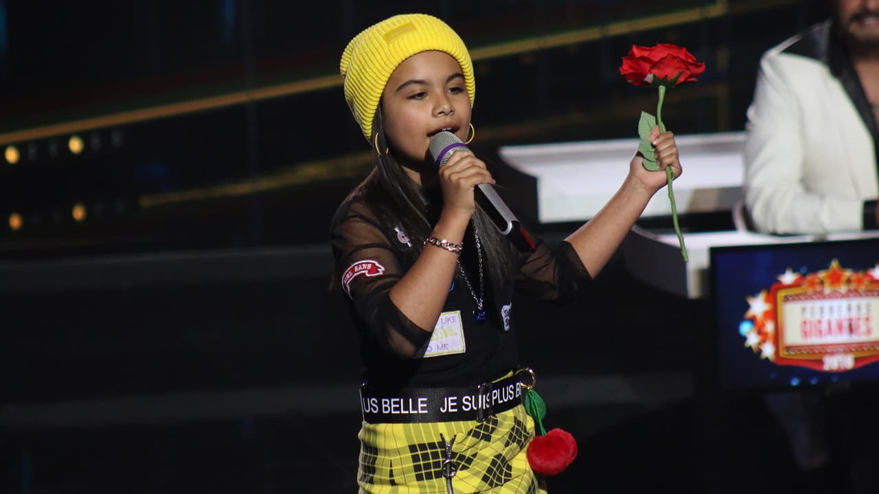 Desde el inicio del show Valeria ha tratado de demostrar que tiene talento para cantar, pero para los jueces le falta más corazón en sus interpretaciones.