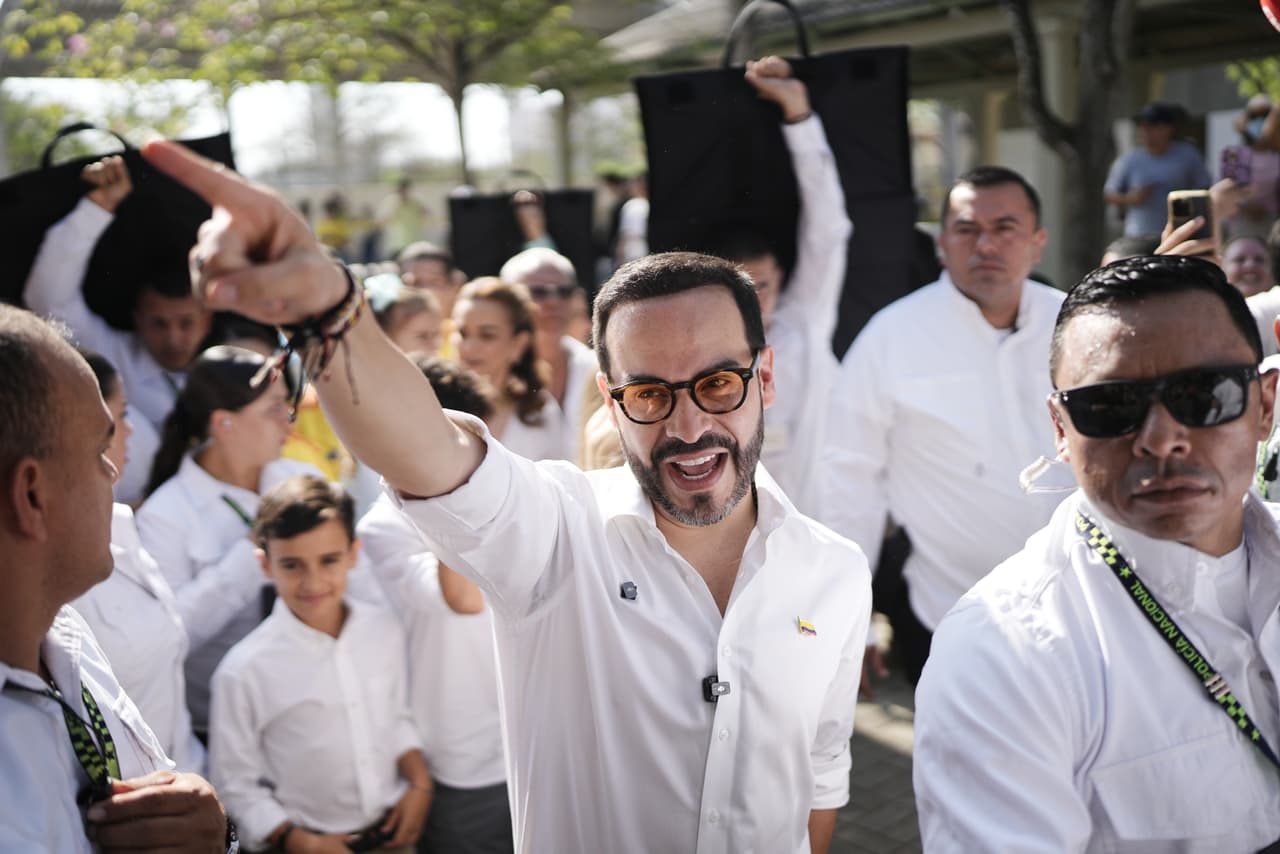 El candidato de la ultraderecha De la Espriella y el oficialista Cepeda disputarán la presidencia de Colombia en segunda vuelta