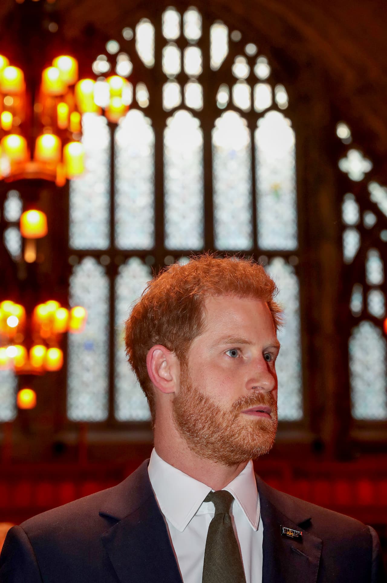 "Simplemente creamos una plataforma para que brillen y realmente
<b><a href="https://www.univision.com/entretenimiento/adios-al-principe-rebelde-como-harry-encontro-su-camino-al-altar-y-se-reconcilio-con-su-destino" target="_blank">ha sido uno de los mayores honores de mi vida conocerlos</a></b> y verlos a través de este proceso", dijo el príncipe Harry, según reseñó la revista
<b><a href="https://people.com/royals/prince-harry-thanks-invictus-athletes-for-one-of-the-greatest-honors-of-my-life-in-inspiring-speech/" target="_blank">People. </a></b>