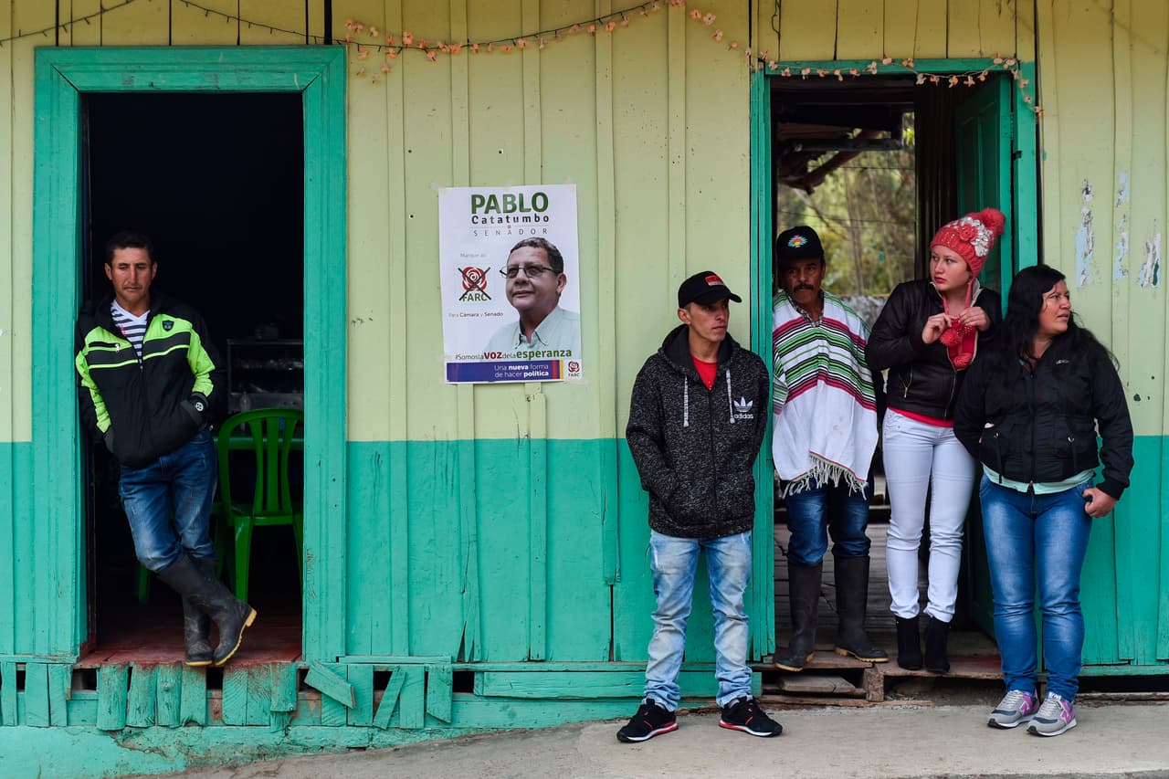 Colombia vota en unas elecciones que abren las puertas del Congreso a exguerrilleros de las FARC