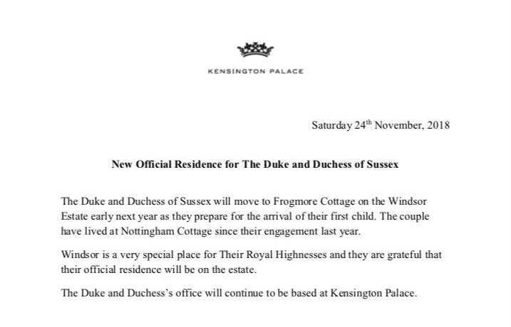 Sin embargo, el pasado sábado, oficiales de Kensington Palace confirmaron a través de un comunicado que la nueva residencia de los duques de Sussex será la propiedad denominada
<b>Frogmore Cottage,</b> en los terrenos del castillo de Windsor, a solo pasos de donde la pareja se casó.