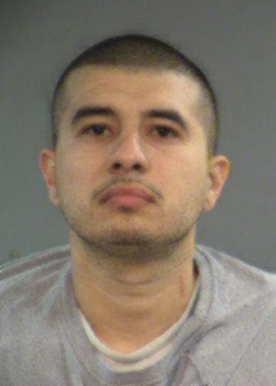 <b>Alberto Hinojosa </b>se declaró culpable de posesión con intención de distribuir 50 gramos o más de metanfetamina y heroína ante un juez federal en el Tribunal de Distrito de los Estados Unidos ubicado en Medford, Oregon, el 11 de abril de 2016. Sin embargo, Hinojosa no se presentó ante el para su sentencia en el 2017. Desde entonces se emitió una orden de arresto.