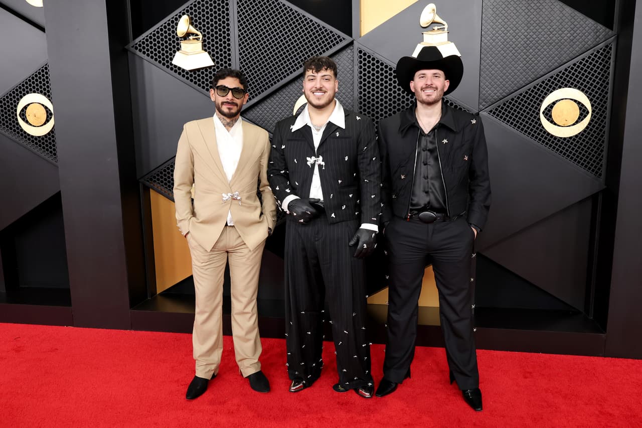 Grupo Frontera en los GRAMMY 2026.
