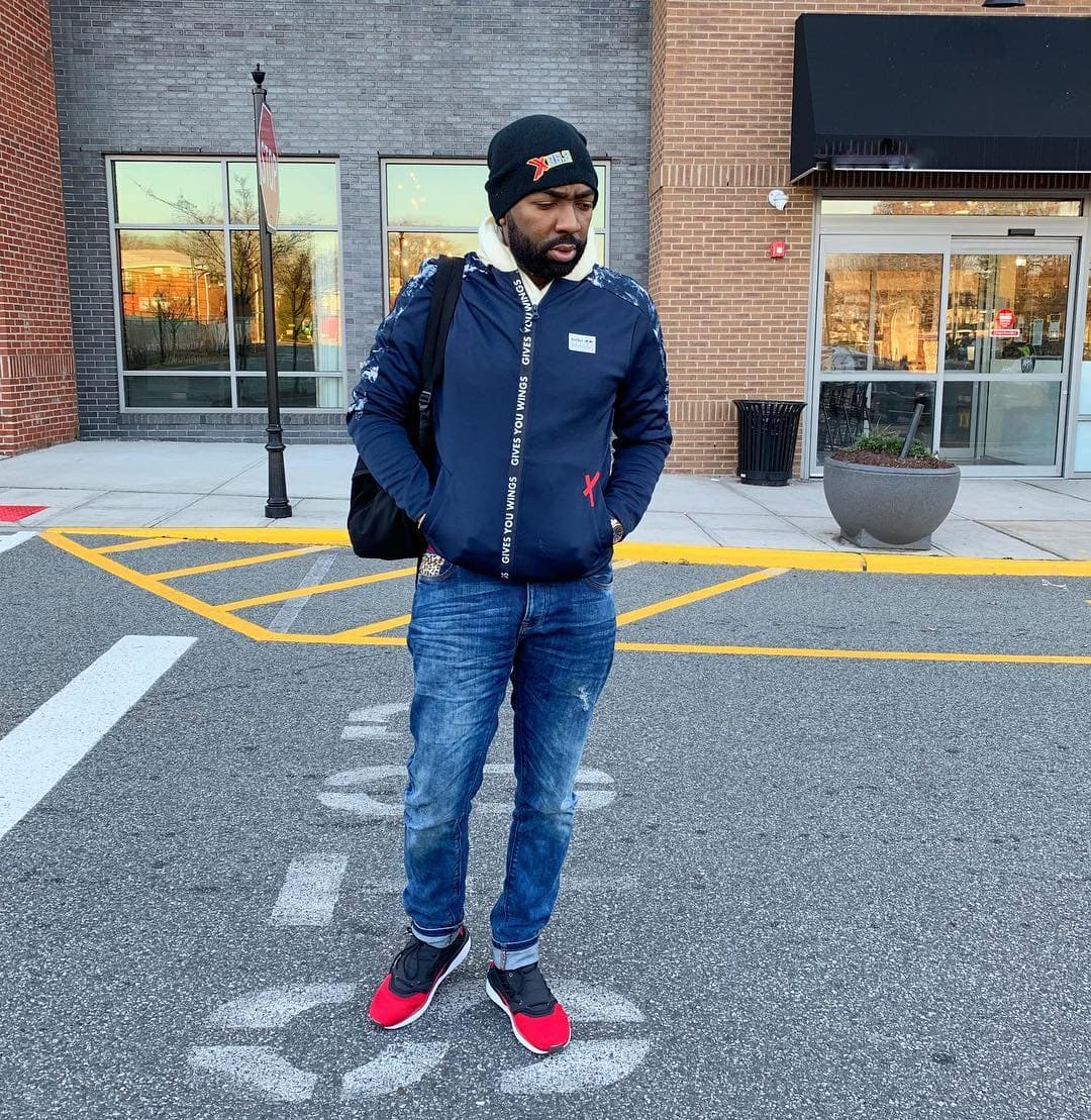 A través de La Gozadera New York,
<b>Brea</b> buscará poner buena música y divertir a todos los radioescuchas que de lunes a viernes, de 6 a 11 de la mañana, están atascados en el tráfico de la 'Gran Manzana'.