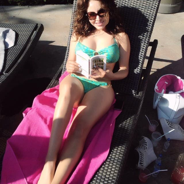 Un libro, además de una buena compañía, son ideales para acompañar el descanso.