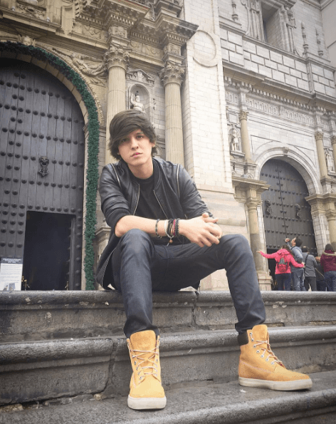 Conoce más de Christophe en la webserie
<a href="http://www.univision.com/shows/la-banda/cnco-evolution" target="_blank"><b>CNCO Evolution</b></a> disponible aquí en
<a href="http://www.univision.com/shows/la-banda" target="_blank">LaBandaOficial.com</a>