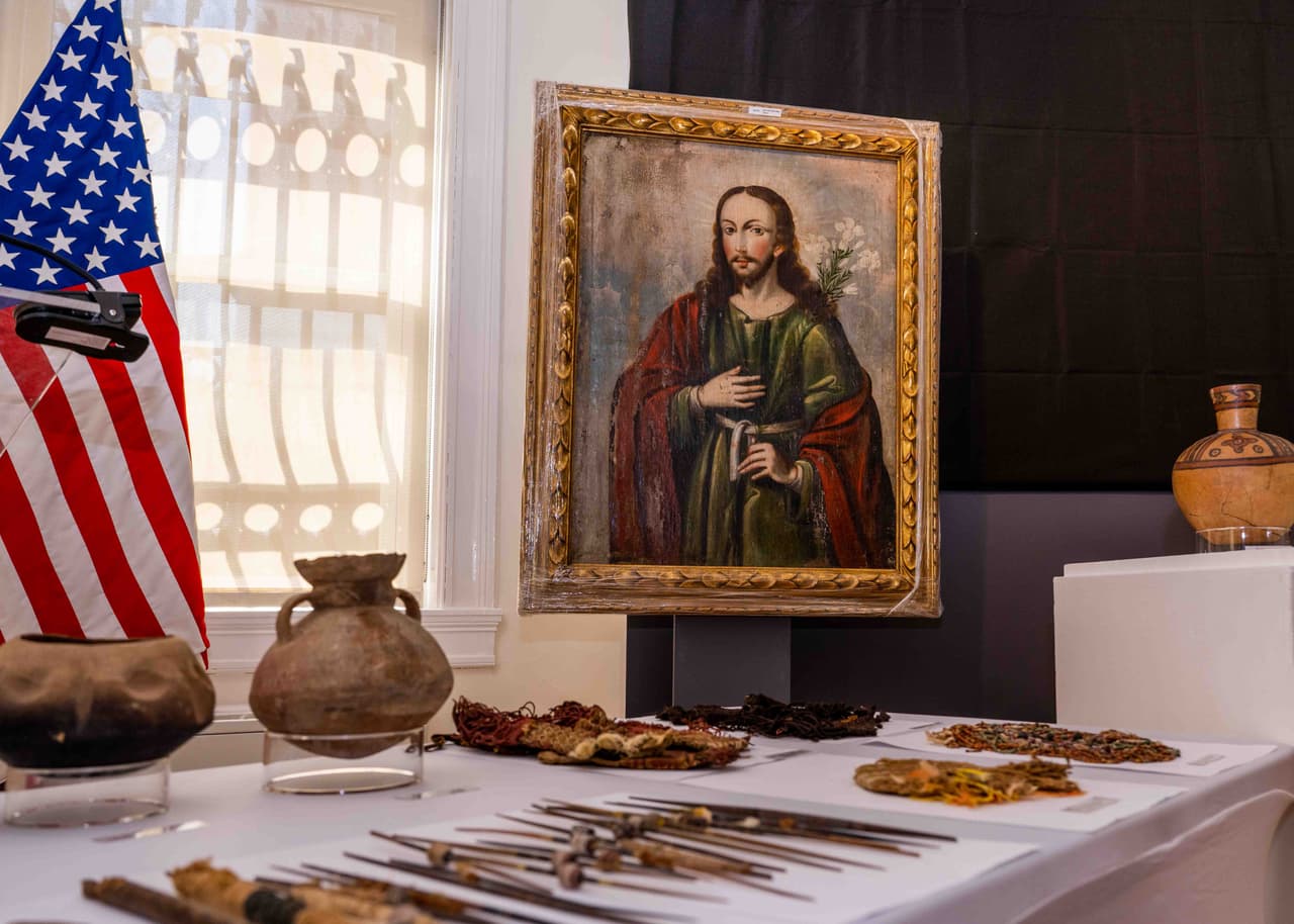 Estas son las piezas historias que fueron recuperadas y devueltas a casa: Perú