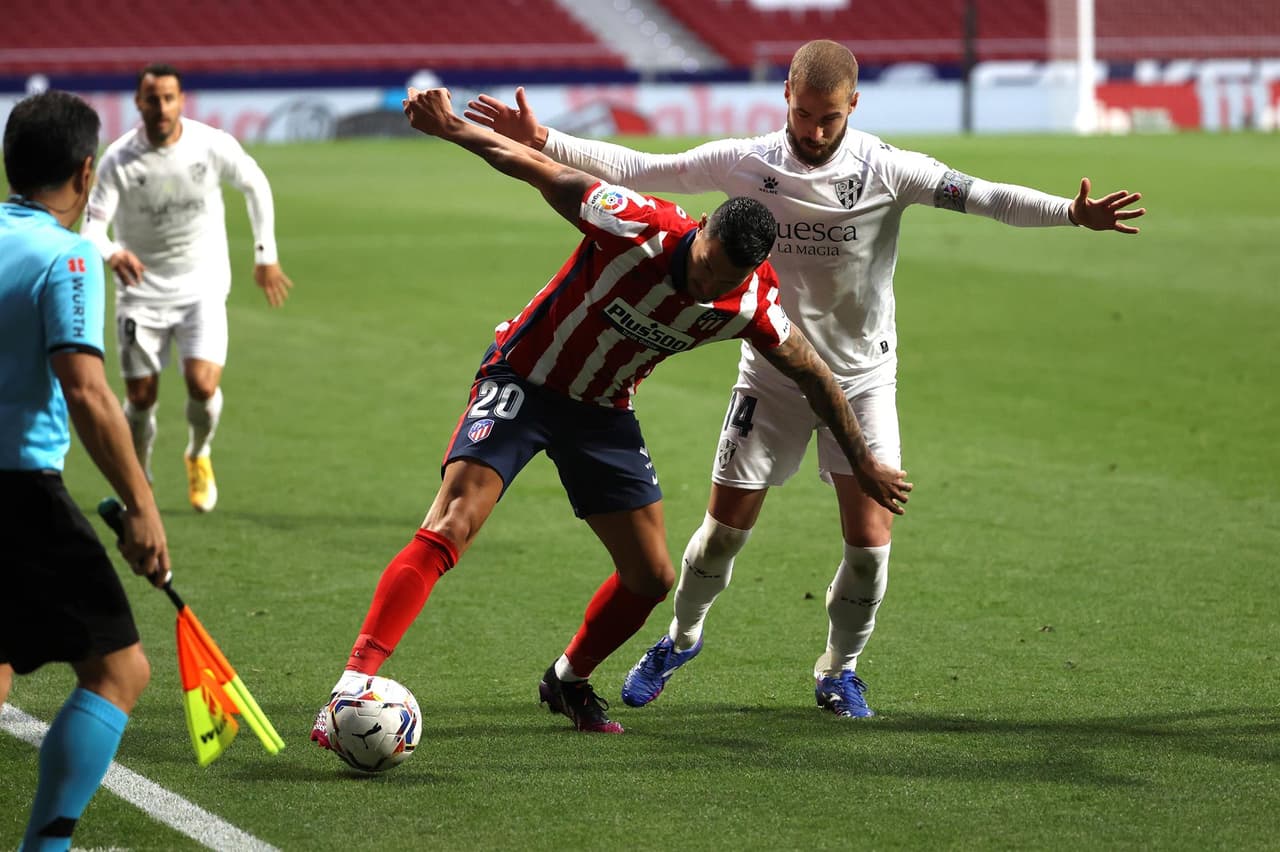 Atlético de Madrid venció al Huesca 2-0 durante la Jornada 31 en La Liga. Las anotaciones fueron por parte de Angel Correa y Yannick Carrasco; el mexicano Héctor Herrera jugó 76 minutos. Los 'Colchoneros' se mantienen en la cima.