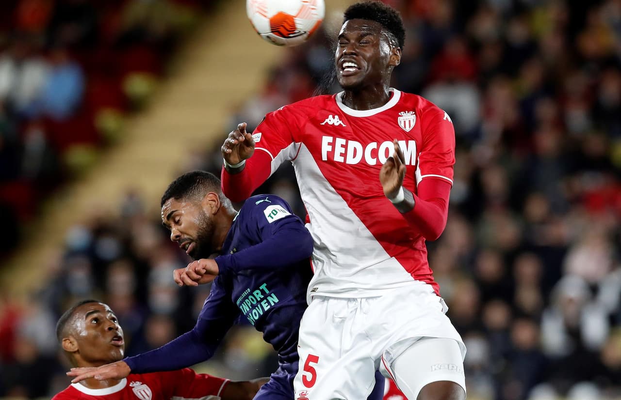 El PSV y AS Monaco se van con empate 0-0 durante jla cuarta fecha en la fase de grups en la UEFA Europa League. El mexicano 'Guti' Galaviz participó los 90 minutos del encuentro.