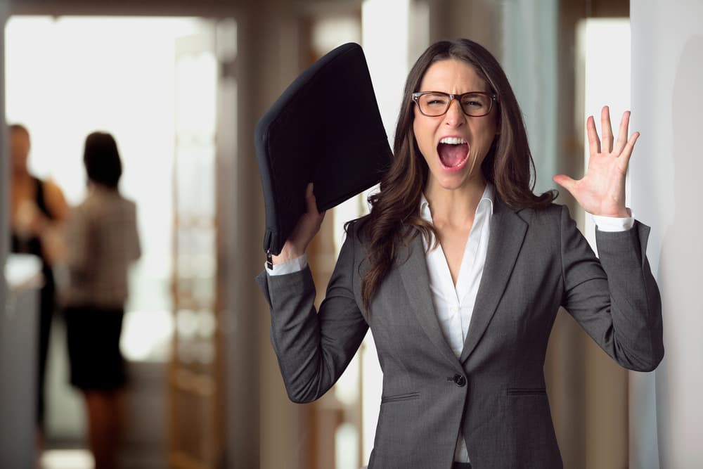 <b>Aries</b>
<br>
<b>No tiene “pelos en la lengua”</b>
<br>De Aries suele decirse que “no tiene pelos en la lengua” y conforme piensa algo así lo suelta, la mayoría de las veces sin medir el alcance que pueden tener sus palabras ni sus consecuencias.