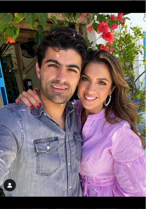 A través de su cuenta de Instagram, la periodista ha documentado el romance que tienen.
<br>