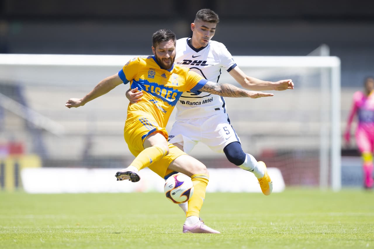 Los Tigres de la UANL y los Pumas de la UNAM no se hacen daño durante la Jornada 15 de la Liga MX. Durante el encuentro que se llevo a cabo en el Olímpico Universitario, el VAR fue el protagonista del partido, pues anuló goles para ambas escuadras y reparten puntos.