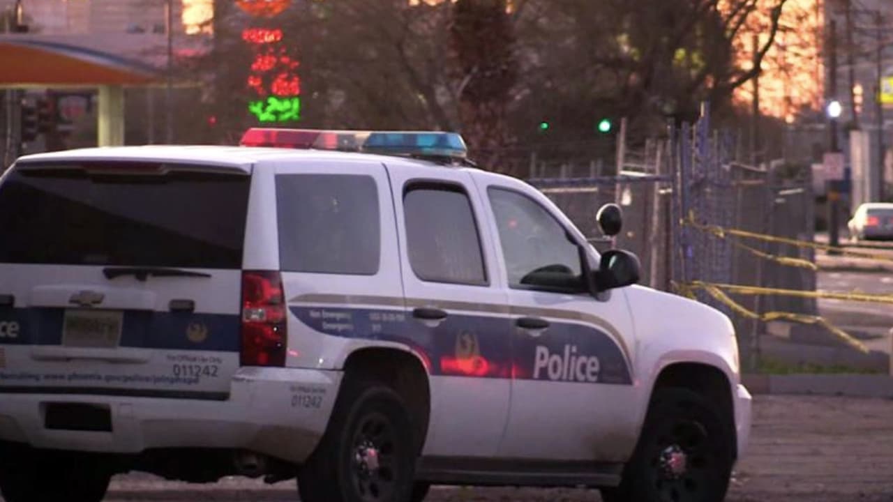 Oficial de Phoenix recibe Narcan después de ingerir 'sustancia blanca' durante una parada de tráfico