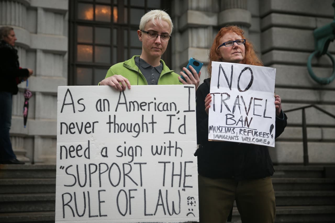 Un panel de tres jueces escuchó los argumentos orales y decidirá el futuro de la orden ejecutiva firmada por Trump.