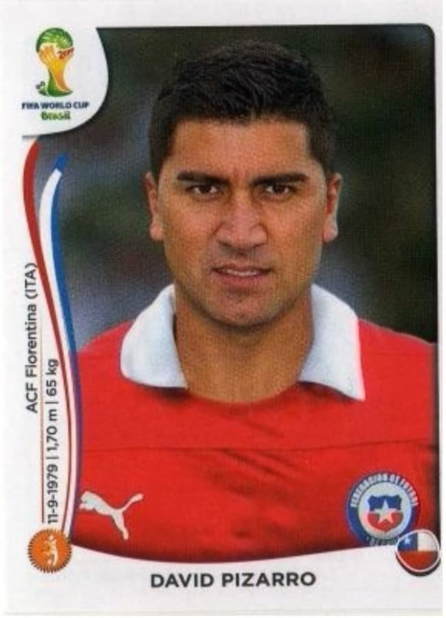 David Pizarro, de Chile, también se quedó por fuera del Mundial pero apareció en el Panini.