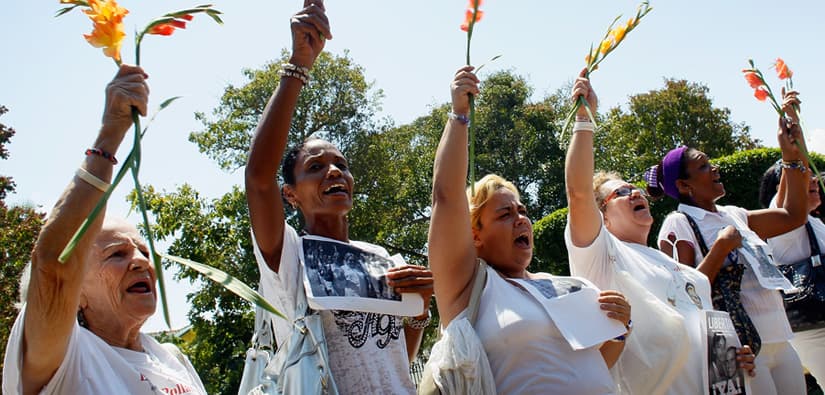 “Hay que conquistar la libertad y eso se hace en la calle”: Damas de Blanco marchan este 15N