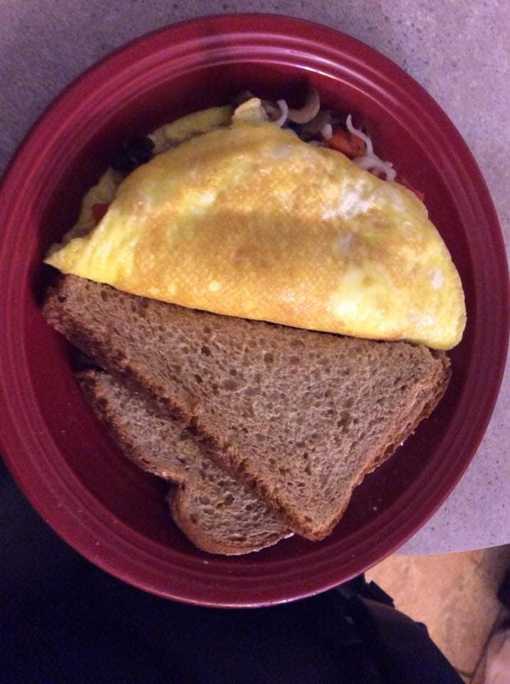 <a href="https://www.univision.com/noticias/recetas-reto-28/omelette-de-champinones-y-pavo-reto-28">Omelette de champiñones y pavo</a>, segundo desayuno del reto, cortesía de Ángeles Soteldo.