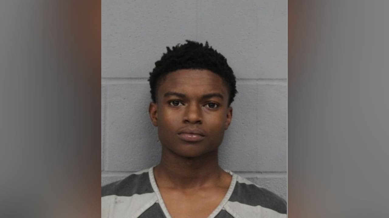 Detienen a sospechoso del doble homicidio en un club nocturno del condado de Travis