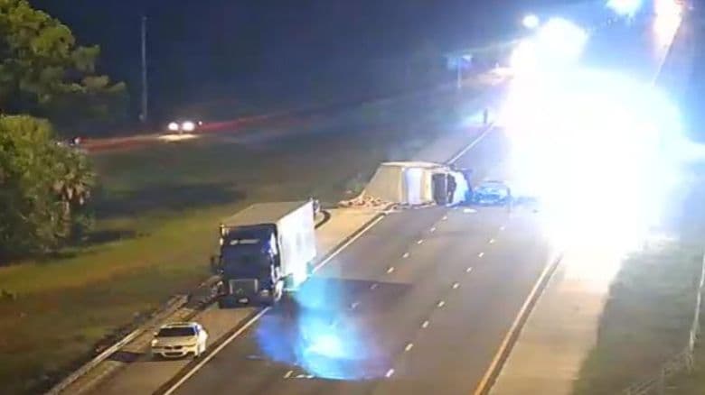 Choque en la I-75 deja 3 muertos en Naples, entre ellos joven que bajó a ayudar a herido